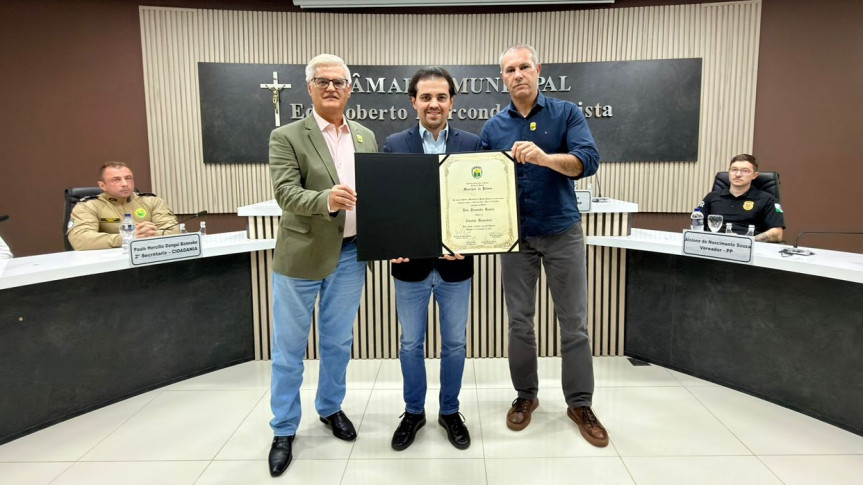 Homenagem foi entregue na última sexta-feira (10).