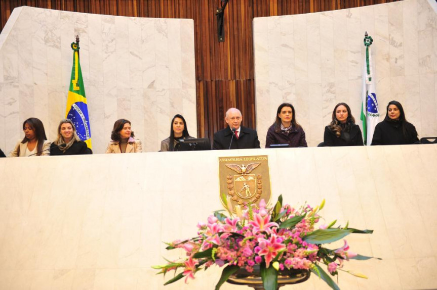 Sessão Solene em homenagem ao "Dia da Mulher Advogada".