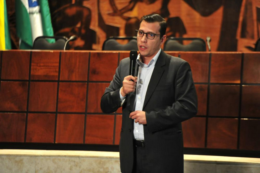 Professor Lauro Penz comparou o desempenho dos diversos fundos de previdência no 3º módulo do curso de educação financeira.