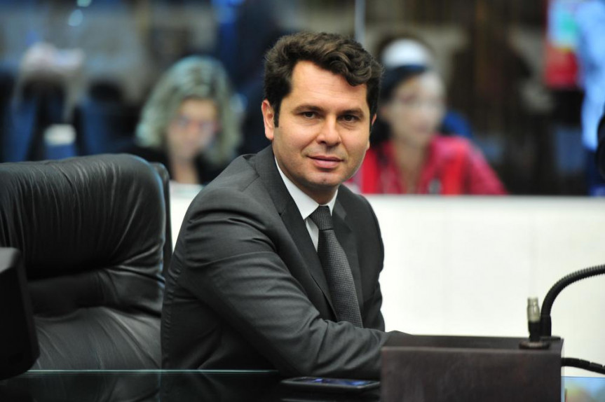 Deputado Alexandre Curi (PSB).
