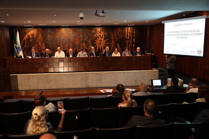 Audiência pública apresentou estudos para Estruturação de Concessões Rodoviárias no Estado do Paraná.