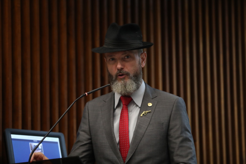 Deputado Tito Barichello (União).