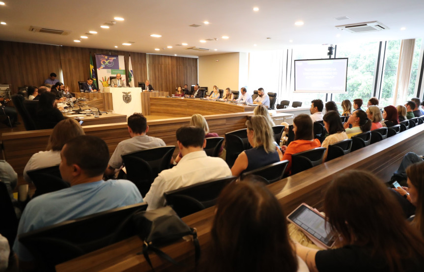 Encontro ocorreu na manhã desta terça-feira (1º), no Auditório Legislativo.
