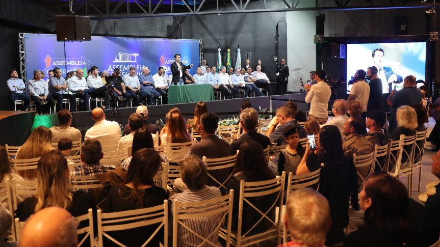 Sessão Especial em Santo Antônio da Platina ocorreu na noite desta quinta-feira (21).