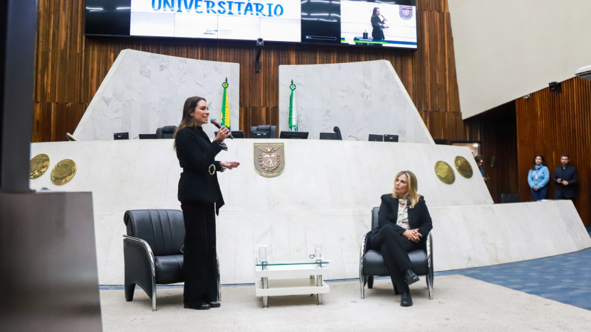 Deputada Maria Victoria (PP), segunda-secretária da Casa, e a ex-governadora do Paraná, Cida Borghetti.