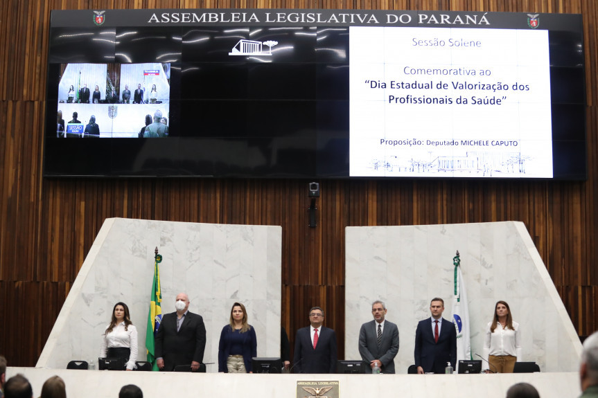 Sessão solene celebrou o Dia Estadual de Valorização dos Profissionais da Saúde.