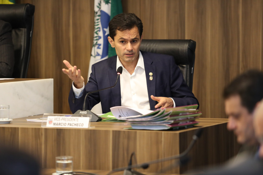 Reunião da CCJ desta segunda-feira (17) deu início às discussões de projetos do Poder Executivo.