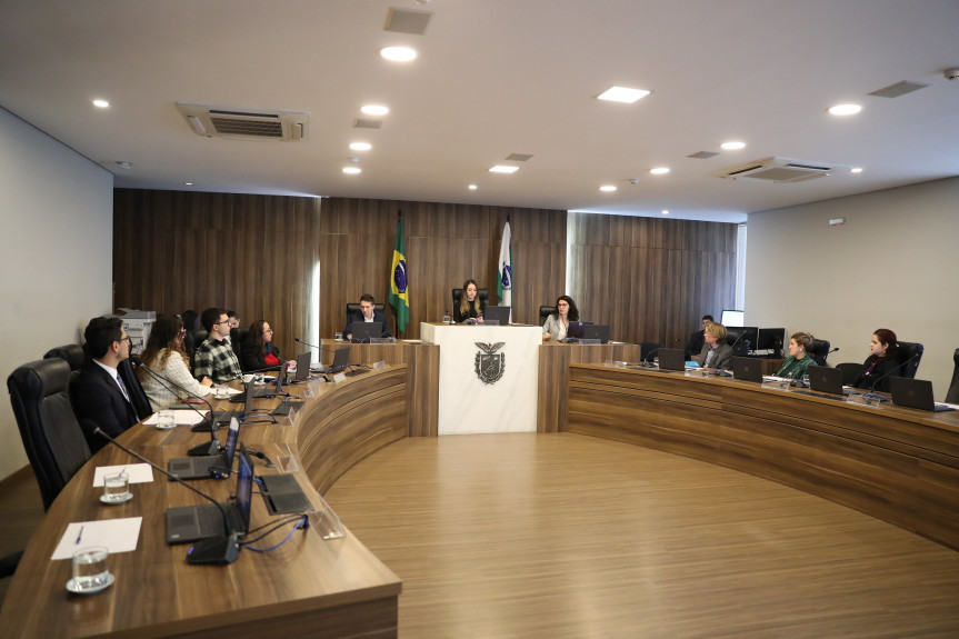 A Semana Acadêmica é organizada pela Escola do Legislativo em parceria com o Programa de Pós-graduação em Ciência Política da UFPR e Programa de Gestão Urbana da PUC-PR, com o apoio do Programa de Pós-Graduação em Direito e do Programa de Pós-Graduação em Políticas Públicas, ambos da UFPR.