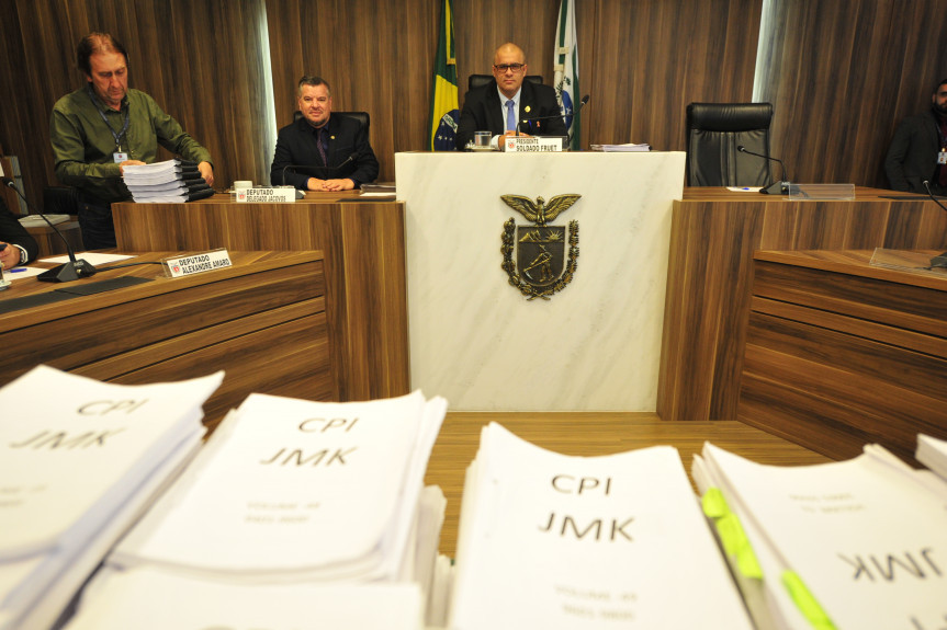 Relator da CPI da JMK apresenta relatório final dos trabalhos da Comissão.