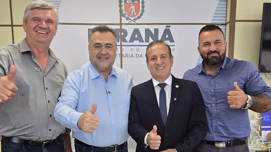 Juca Sloboda, Moacyr Fadel e Rodrigo Duarte em reunião com o secretário Beto Preto.
