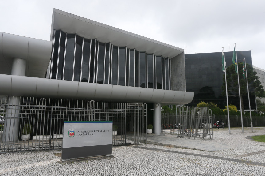 Projeto que cria o Programa Energia Solidária na pauta de votação da Assembleia Legislativa do Paraná.