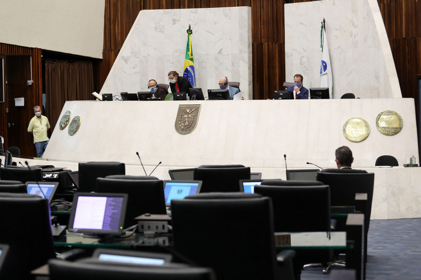 Deputados aprovam repasse ao Fundo Estadual da Saúde para o enfrentamento à covid-19.