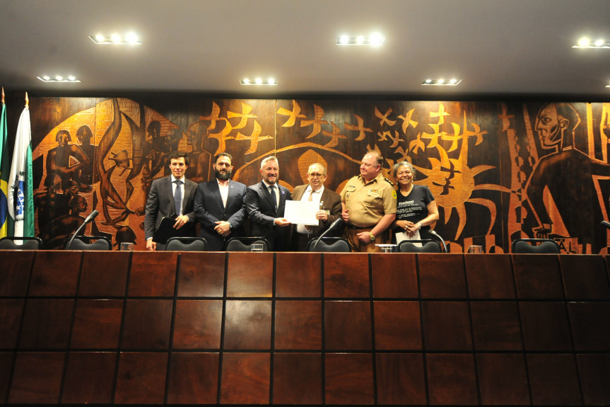 Encontro promovido pelo deputado Delegado Recalcatti (PSD) ofereceu orientações aos membros e diretores dos Consegs.