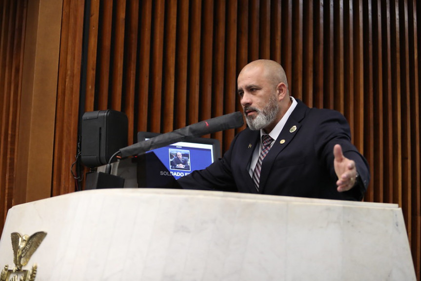 Deputado Soldado Fruet (PROS).