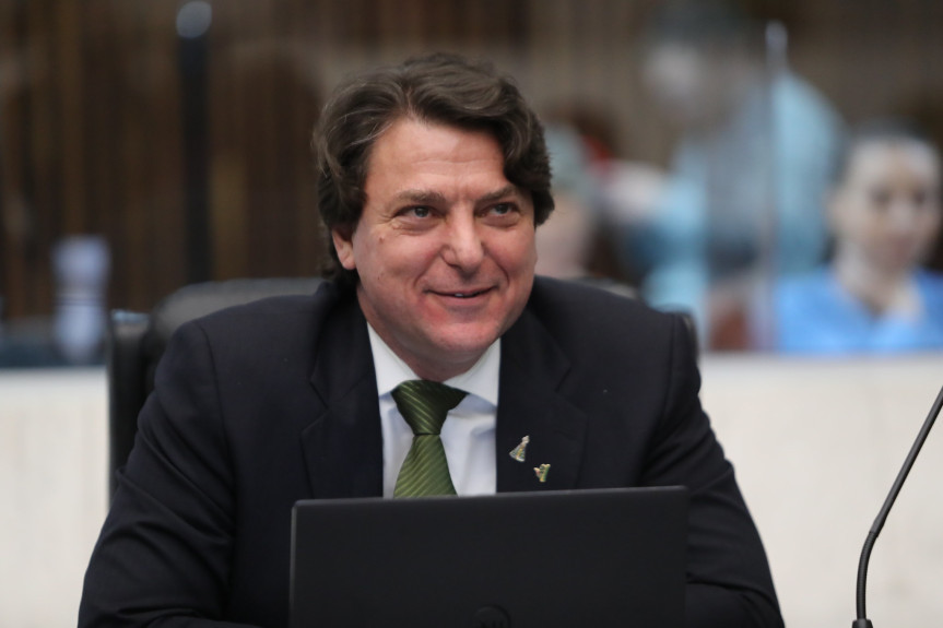 O deputado estadual Anibelli Neto (MDB) apresentou recentemente na Assembleia Legislativa um projeto de lei (393/2023) com o intuito de criar o Incentivo Paraná Turístico e fortalecer as Instâncias de Governança Regionais (IGRs) no estado.