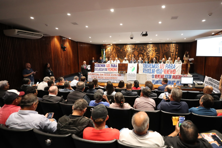 Audiência ocorreu no Plenarinho da Assembleia Legislativa na manhã desta segunda-feira (22).