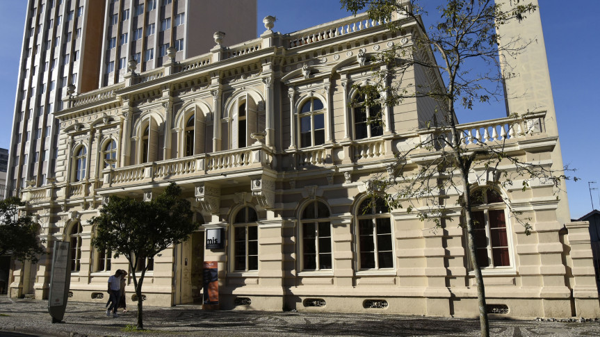 Museu da Imagem e do Som (MIS/PR).