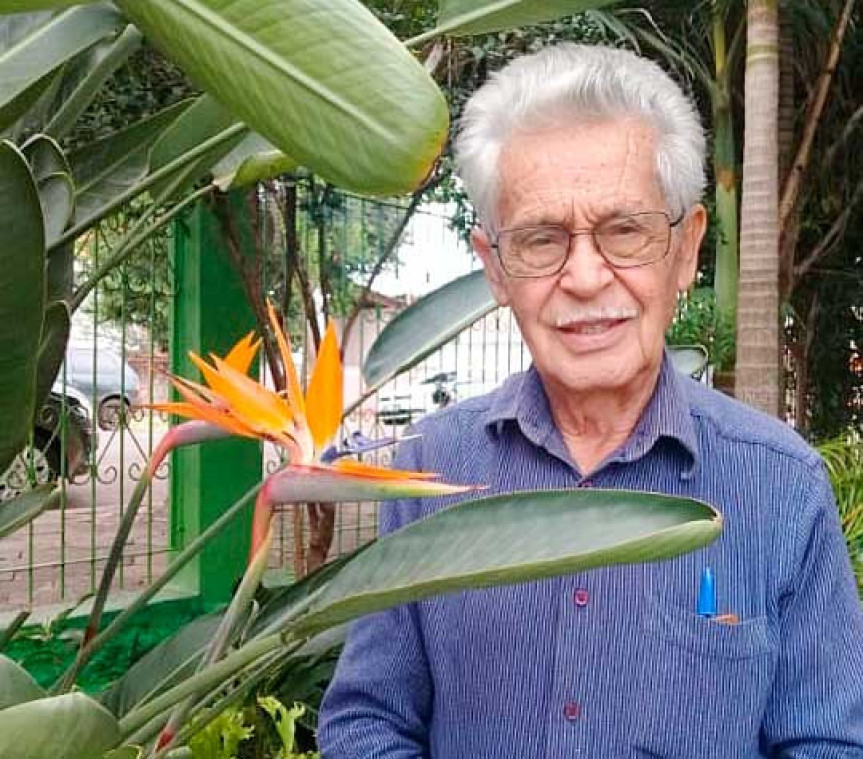 Professor Evaristo Castanha, figura admirada pela comunidade de Francisco Beltrão e região.