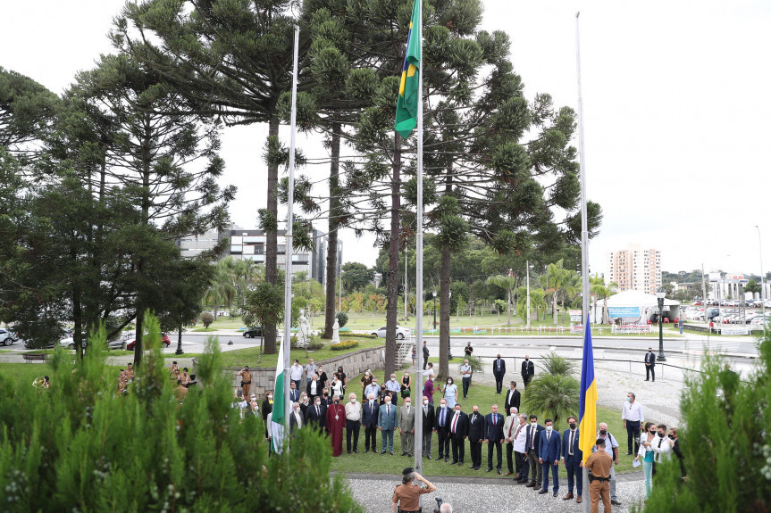 Assembleia Legislativa realiza homenagem em solidariedade e apoio à Ucrânia e ao Povo Ucraniano.