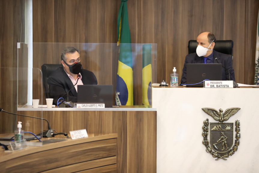 Secretário Beto Preto presta contas aos deputados sobre os investimentos em saúde referente ao 2º quadrimestre de 2021.