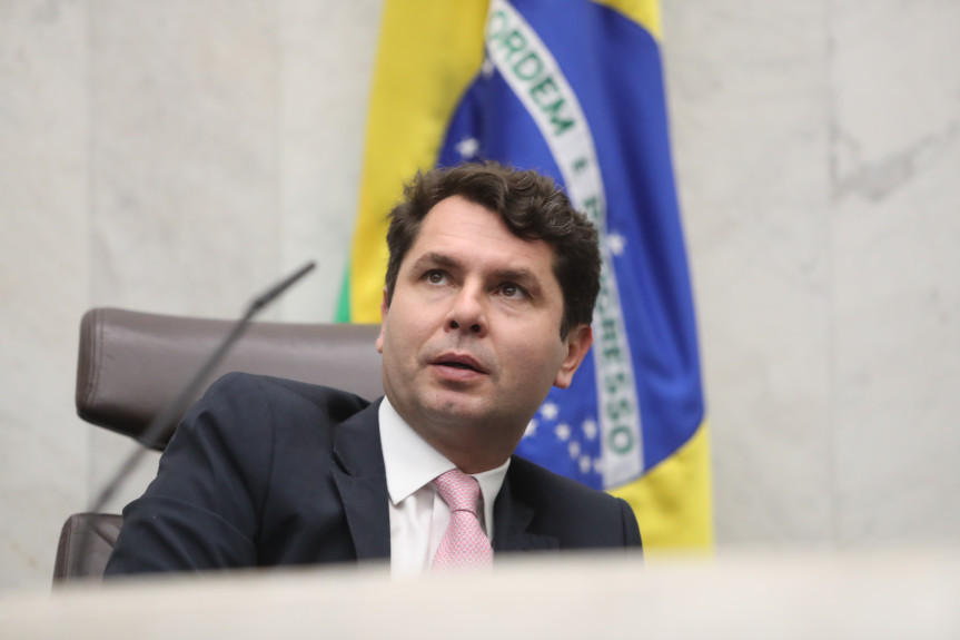 O deputado Alexandre Curi (PSD) é um dos autores da proposta.