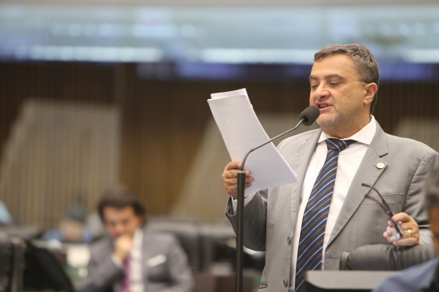 Deputado Michele Caputo (PSDB).