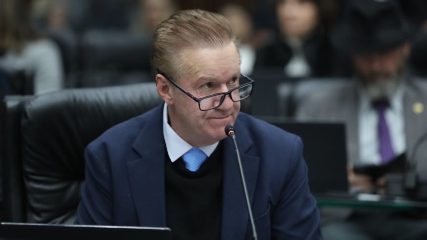 Deputado Luis Corti (PSB) assume bloco parlamentar.