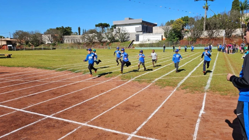 O evento é marcado por provas esportivas, brincadeiras, apresentações culturais e atividades que incentivam o trabalho em equipe, o respeito e a convivência comunitária.