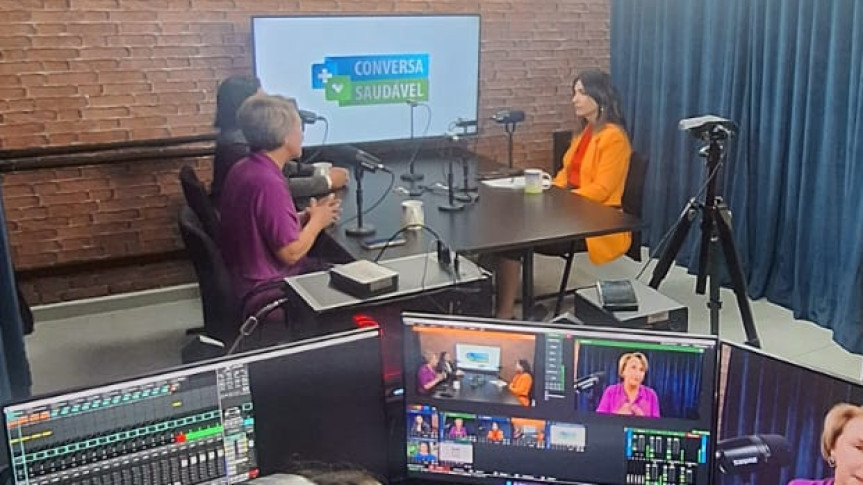 A série aborda ansiedade, burnout, transtornos de humor, depressão, transtornos psicóticos e o funcionamento da rede pública de atendimento pelo SUS.