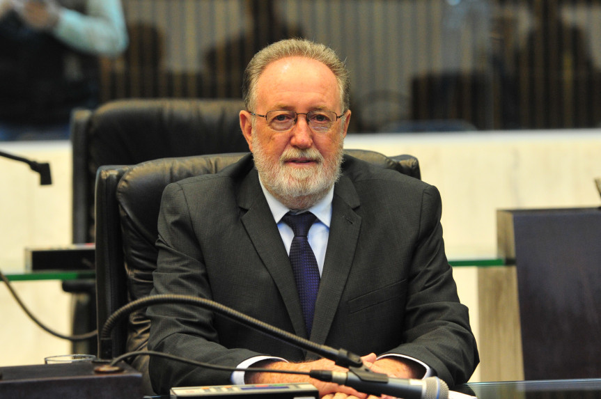 Deputado Tercílio Turini (CDN).