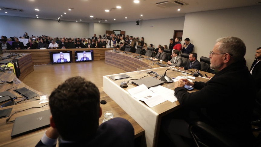 Encontro promovido pelo deputado Ricardo Arruda (PL) lotou o Auditório Legislativo na tarde desta sexta-feira (23).