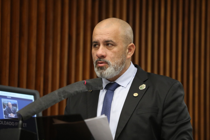 Deputado Soldado Fruet (PROS).