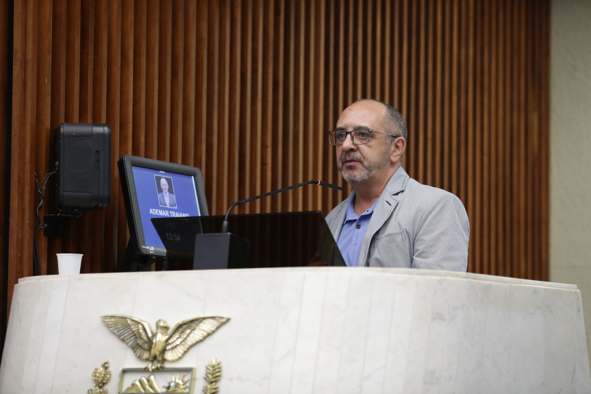 Assembleia homenageia 75 anos do Hospital da Cruz Vermelha.