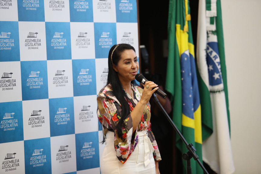 Deputada Cantora Mara Lima (PSC), presidente da Comissão de Defesa dos Direitos da Mulher da Assembleia Legislativa do Paraná.