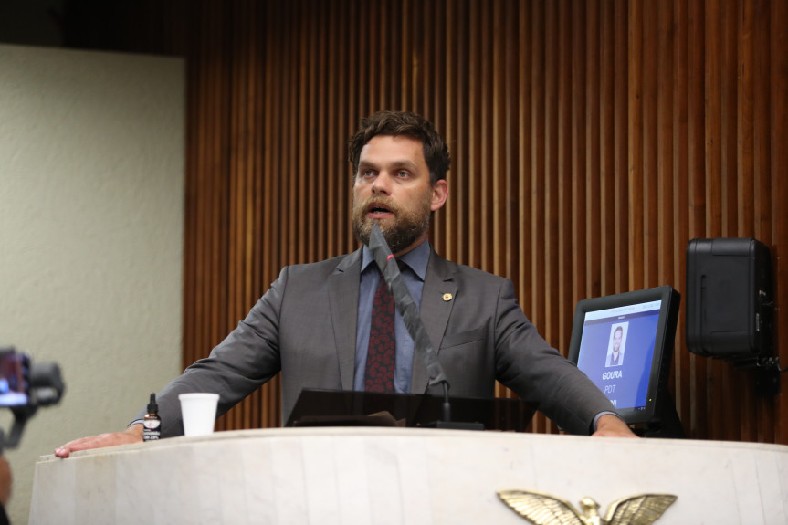 Deputado Goura (PDT), coordenador da Frente Parlamentar pela Promoção e Defesa das Universidades Públicas do Paraná da Assembleia Legislativa do Paraná .