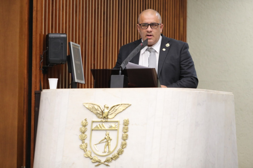 Deputado Soldado Fruet (PROS).