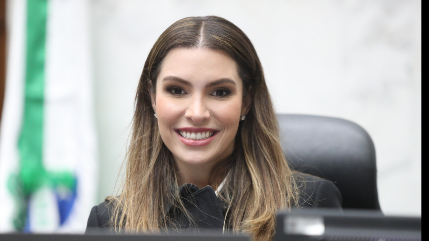 Deputada Maria Victoria (PP).