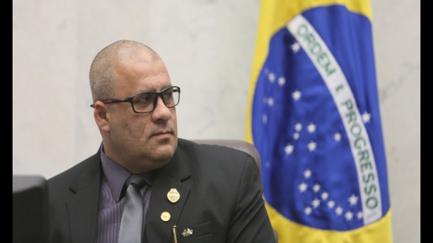 Deputado Soldado Fruet (PROS).