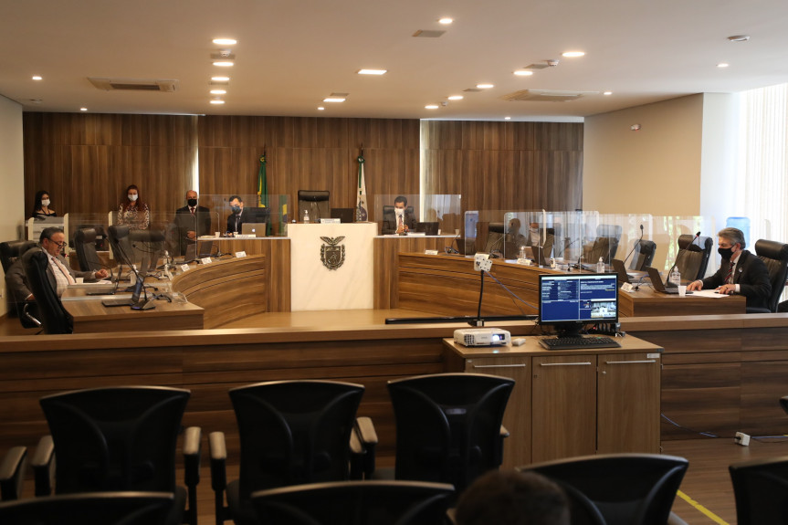 Deputados da CCJ aprovaram parecer favorável ao projeto de lei que visa padronizar os procedimentos para solicitação e oferta de vagas ao Sistema Socioeducativo a fim de evitar superlotação.