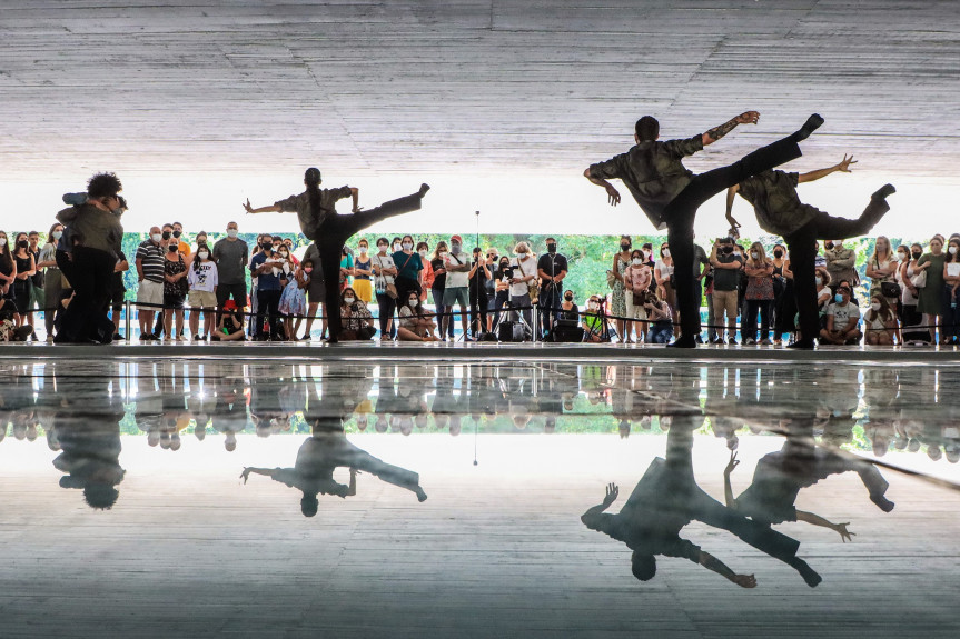 Projeto apresentado na Assembleia Legislativa do Paraná visa facilitar o acesso de grupos culturais tradicionais, discriminados, vulneráveis e invisibilizados a recursos públicos de editais de fomento à cultura.