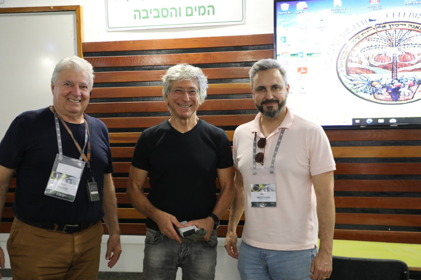 Durante a visita, o terceiro grupo da Viagem Técnica Internacional do Sistema FAEP/SENAR-PR conheceu um resumo da experiência agrícola de Israel, que é fundamentada em tecnologia e inovação, principalmente em relação ao uso sustentável e racional da água.