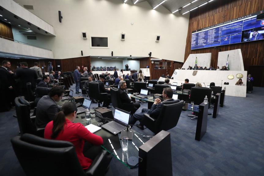 Pauta da sessão ordinária desta quarta-feira (17) foi composta por 10 itens.