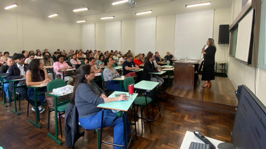 Oficinas ocorreram na tarde desta quinta-feira (26), no Prédio Histórico da UFPR.