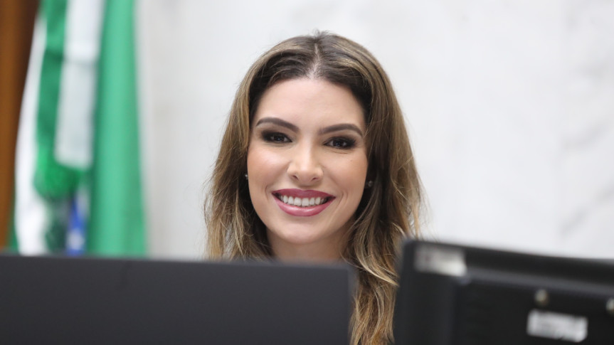 Deputada Maria Victoria (PP).