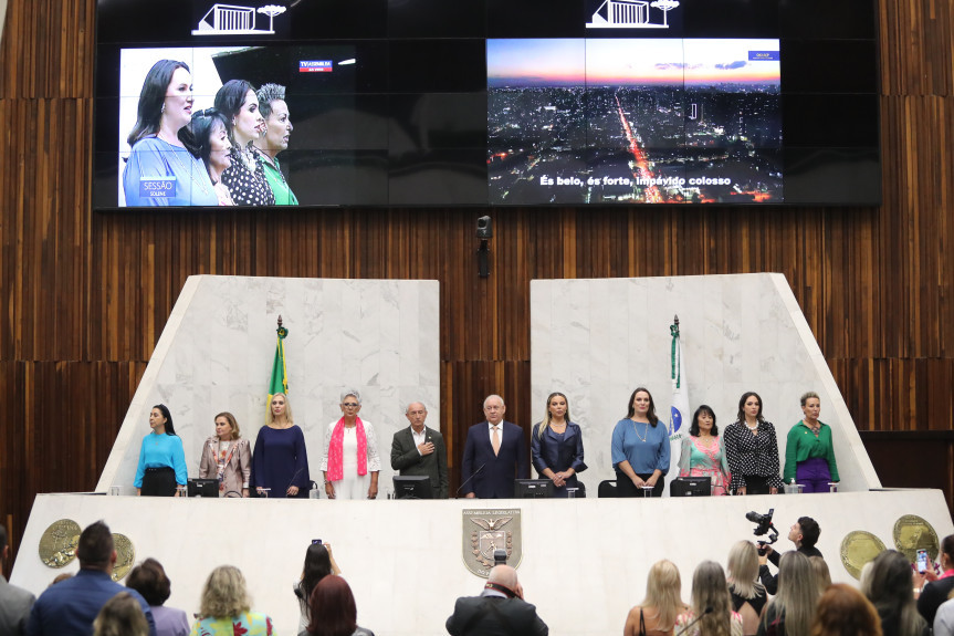 Evento aconteceu no Plenário da Assembleia na noite desta terça-feira (7).