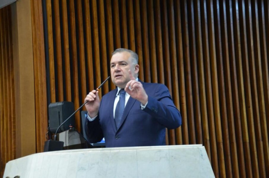 “Nosso objetivo será a defesa da medicina de qualidade para todos os paranaenses, bem como o apoio aos hospitais e as equipes de saúde", afirma o deputado Ney Leprevost.