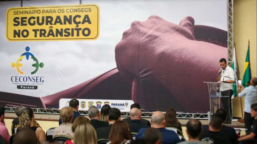 O evento, que aconteceu na sede da Cidade da Polícia em Curitiba, reuniu representantes de 40 CONSEGs do estado e teve como objetivo discutir estratégias para reduzir mortes, lesões e prejuízos decorrentes de acidentes e crimes no trânsito.