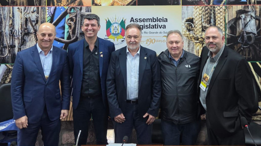 O debate girou em torno do estímulo às florestas plantadas, da preservação ambiental, do PL 364/2019 e dos impactos do “tarifaço” dos Estados Unidos.