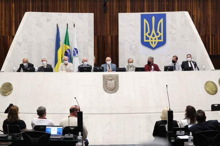 Assembleia Legislativa realiza homenagem em solidariedade e apoio à Ucrânia e ao Povo Ucraniano.