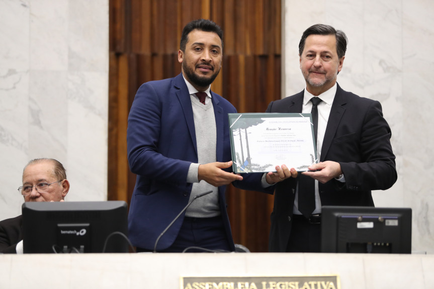 Assembleia celebra os 200 anos da entidade maçônica Grande Oriente do Brasil.